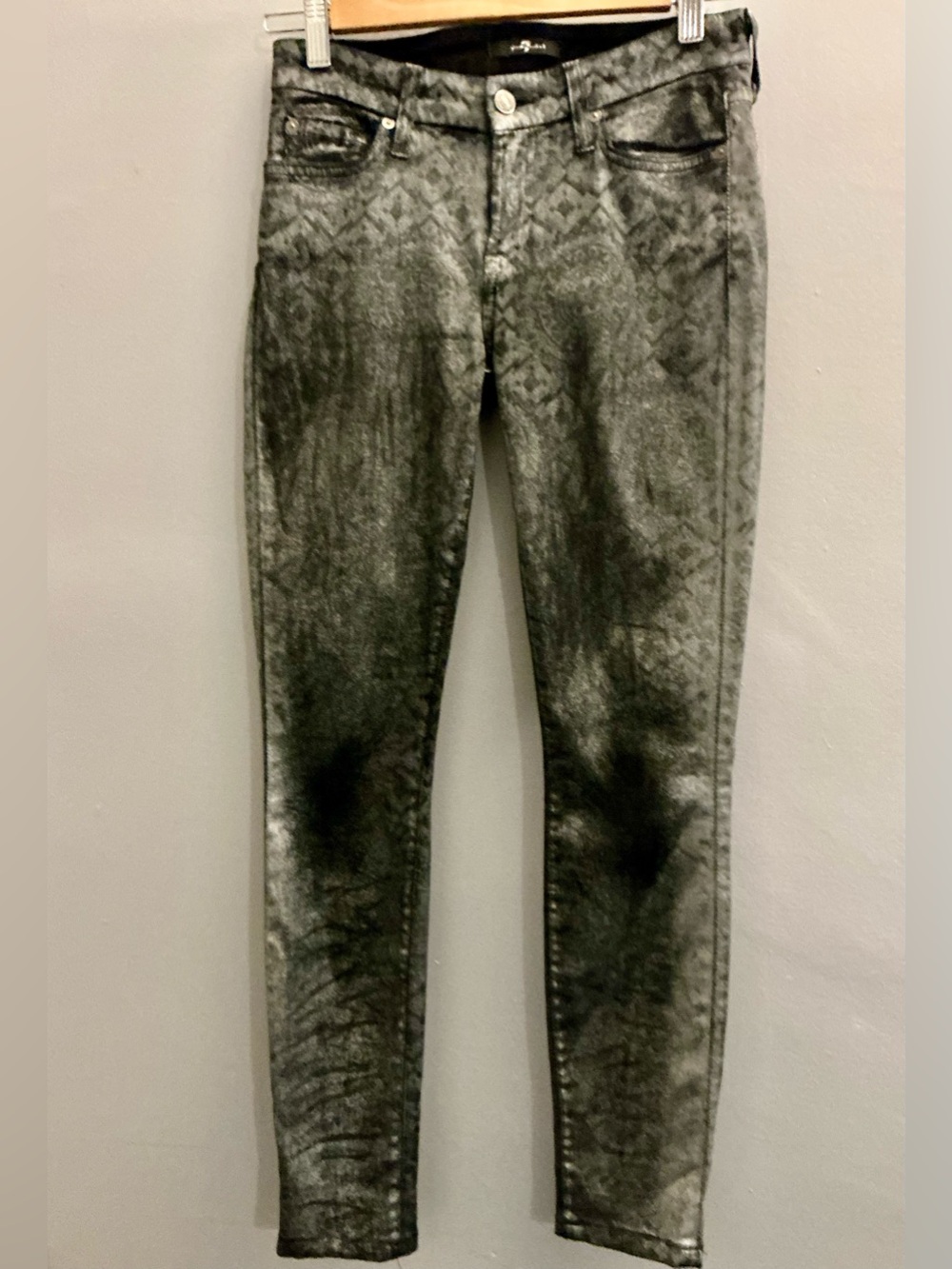7 For All Mankind Metallic Gray Printed Skinny Jeans Size 25